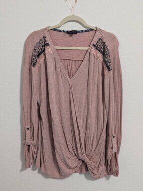 Artesia Women's Light Pink Casual Top Blouse NWOT (Large)